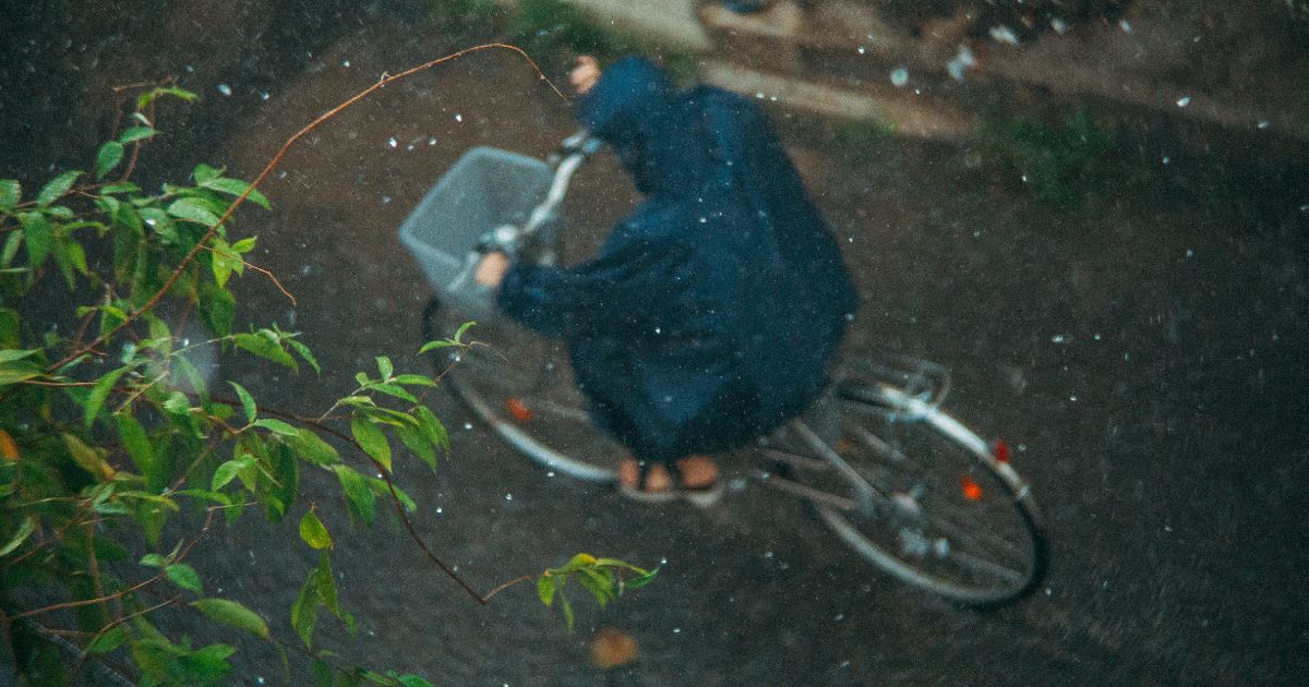 【つけっぱなしで大丈夫？】電動自転車のレインカバーおすすめ8選